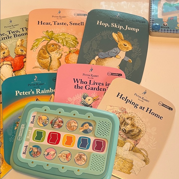 Peter Rabbit Me Reader Electronic Book Set - Picture 6 of 6